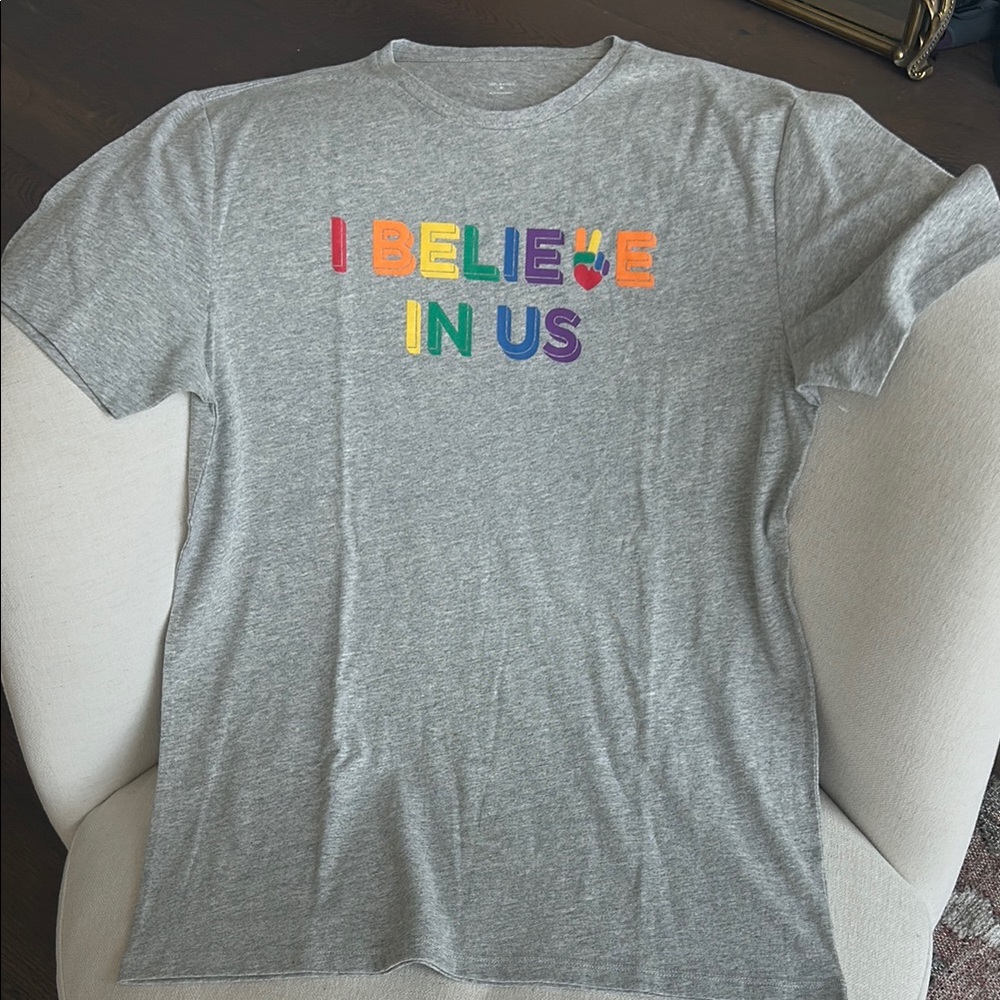 NWOT Gray Graphic Tee with Colorful Print